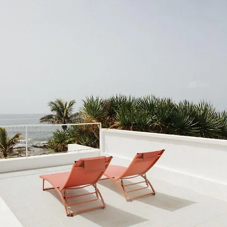 Punta Paradiso Bed & Breakfast *